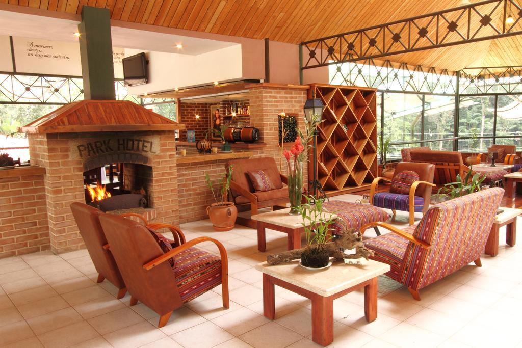 Park Hotel Santa Cruz Verapaz Exterior foto